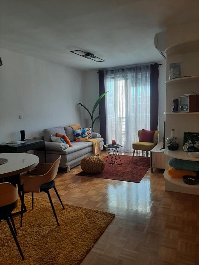 Apartment Relax With Infrared Sunshower Varaždin Eksteriør billede