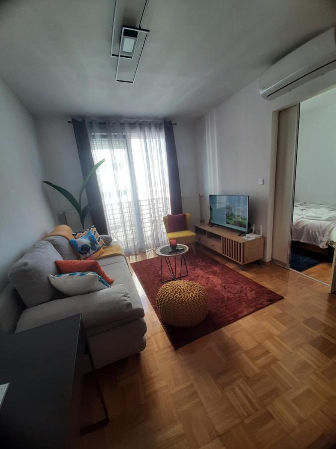 Apartment Relax With Infrared Sunshower Varaždin Eksteriør billede