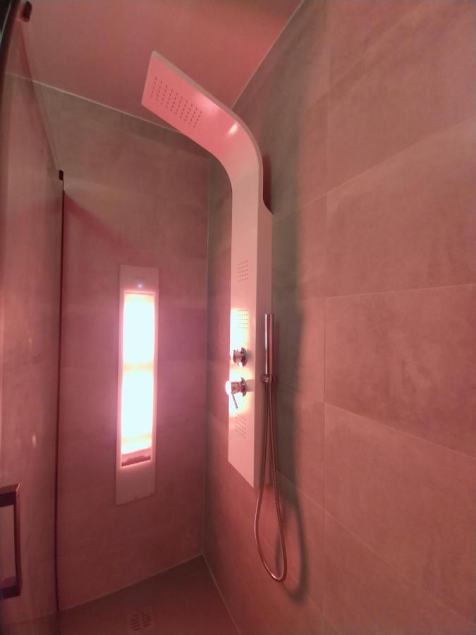 Apartment Relax With Infrared Sunshower Varaždin Eksteriør billede